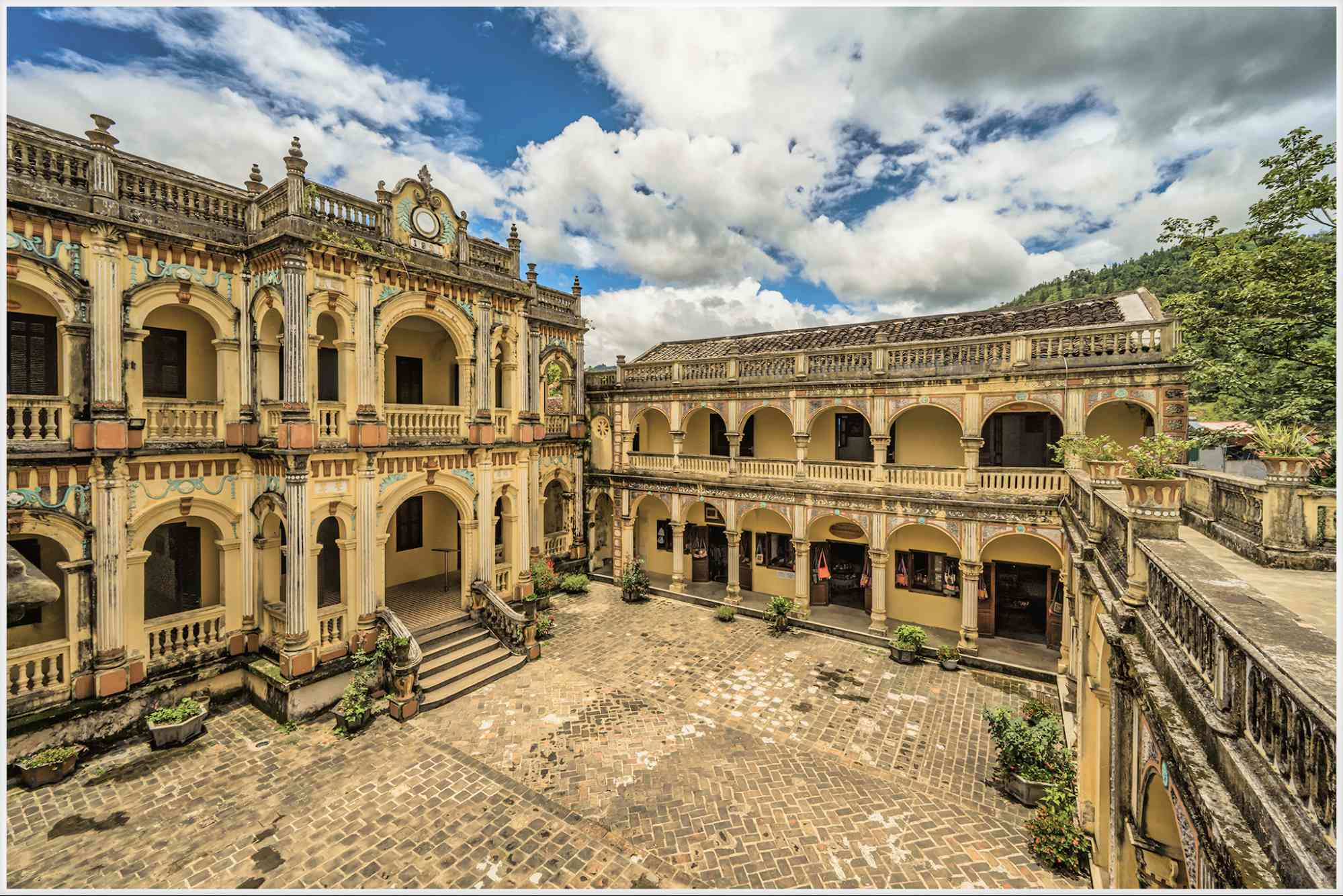 Hoang A Tuong Palace is situated in the Bac Ha town center. Local signage and maps can guide you to the palace, which is a short walk from the main road 